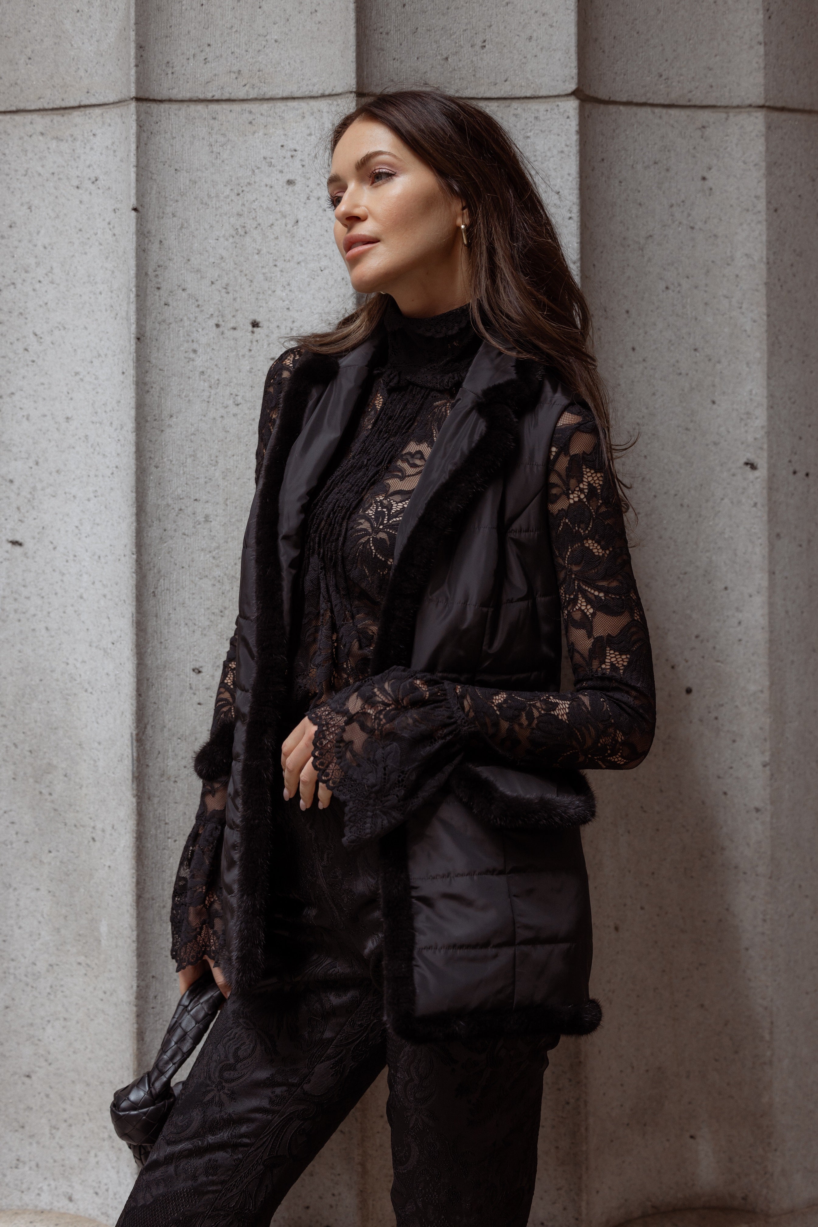 MINK NYLON VEST IN BLACK – DIOMI
