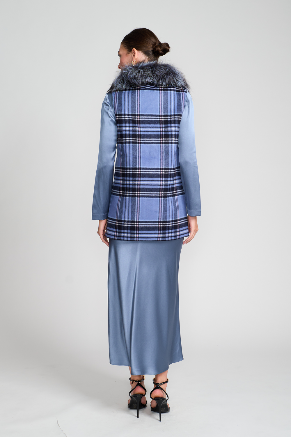 Vest With Detachable Cape and Fox Collar Blue