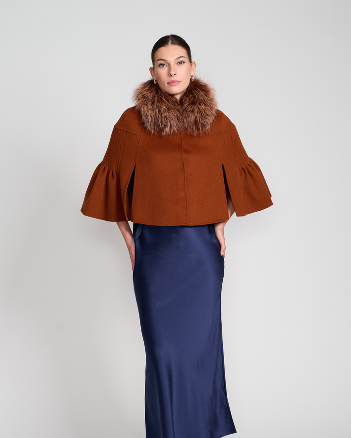 Short Princess Capelet In Rust