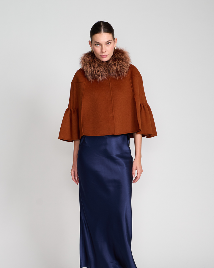 Short Princess Capelet In Rust