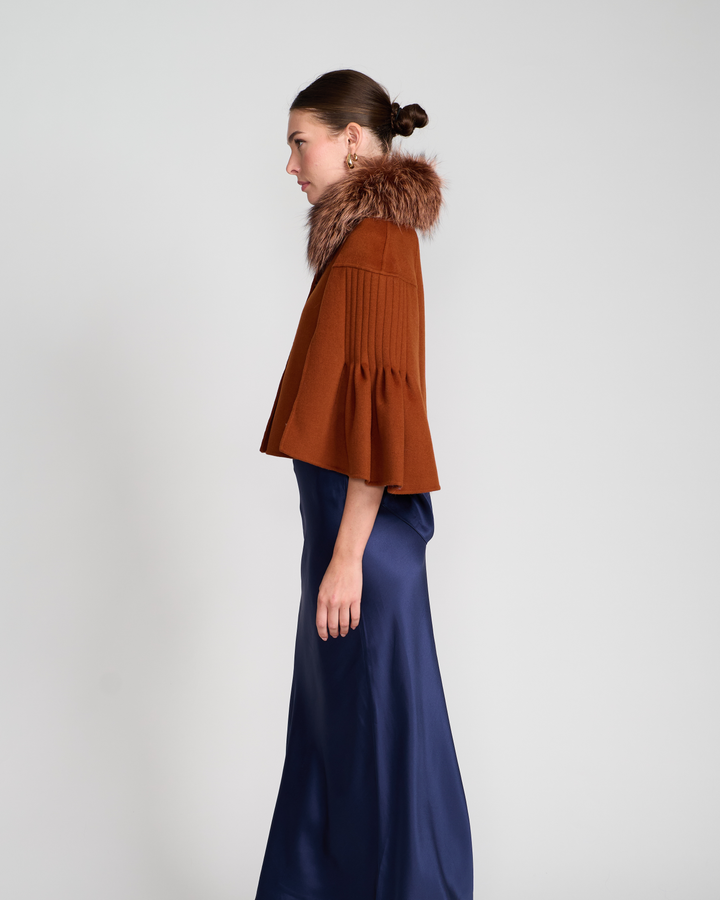 Short Princess Capelet In Rust