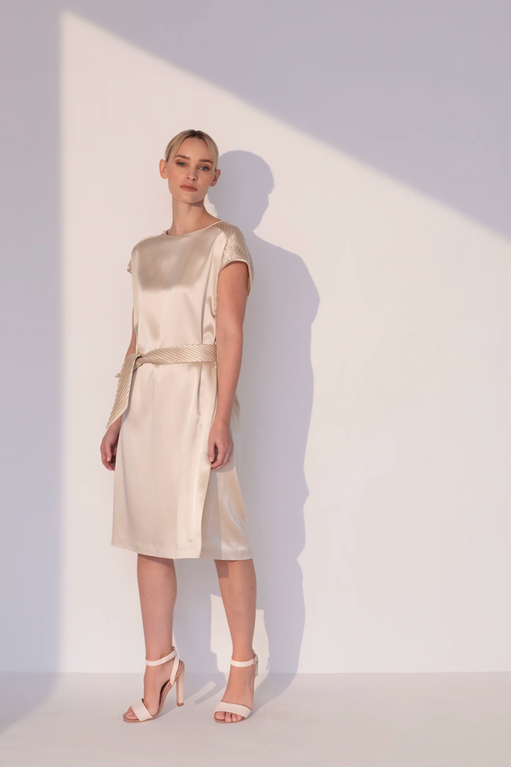Sateen Short Pleated Dress In Champagne