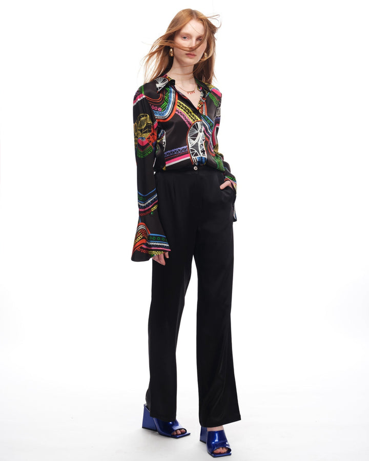 Silk Fitted Flare Bell Cuff Blouse Black Chain Print