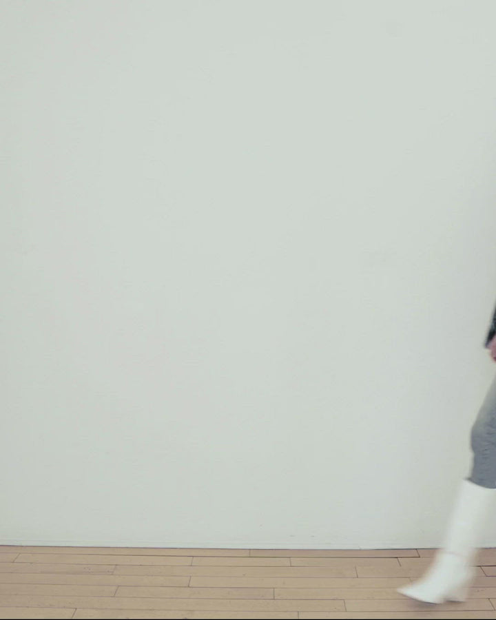 Vest With Detachable Cape and Fox Collar Blue